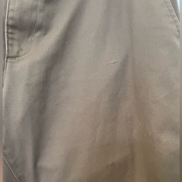 RVCA men’s weekend chino pant in dark khaki. 36. GUC. - Picture 4 of 16